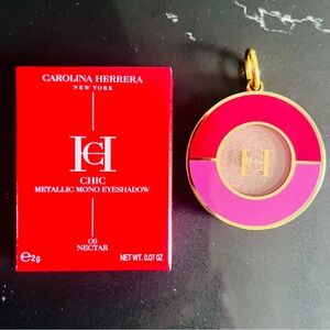 NEW IN BOX Carolina Herrera Chic Metallic Mono Eyeshadow - Nectar Color